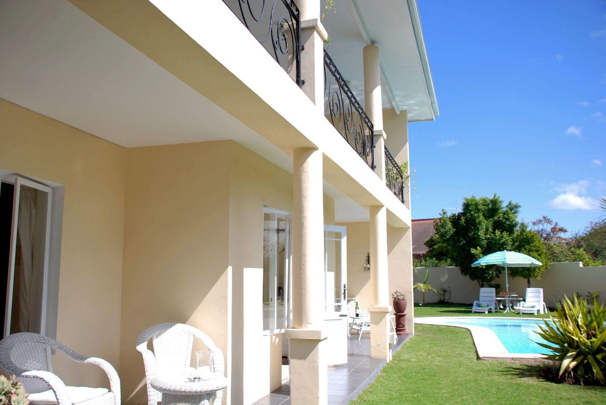 Mandalay Guest House Плетенбърг Бей Екстериор снимка